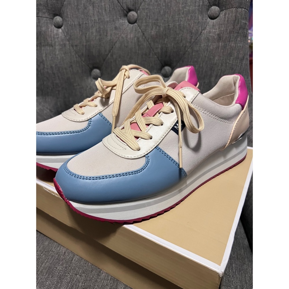 MICHAEL KORS MONIQUE SNEAKERS - Picture 6 of 7